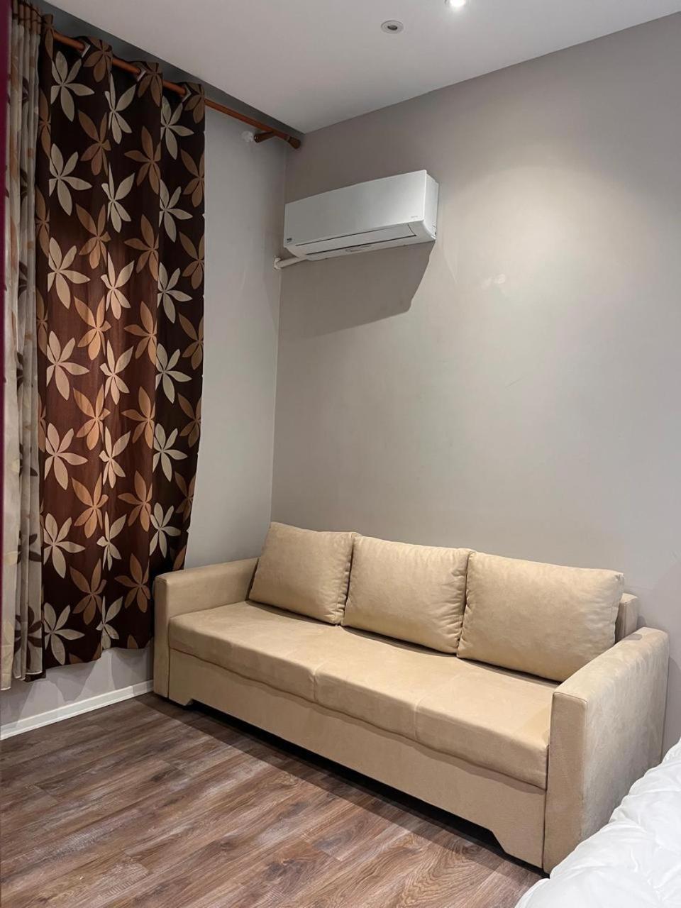 Lukas Apartament Vollga Durres Exterior photo