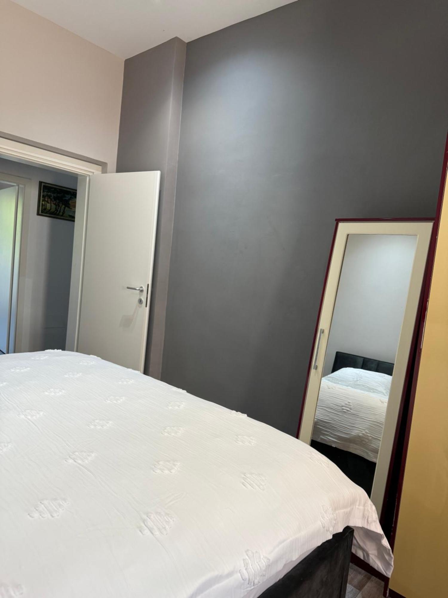 Lukas Apartament Vollga Durres Exterior photo