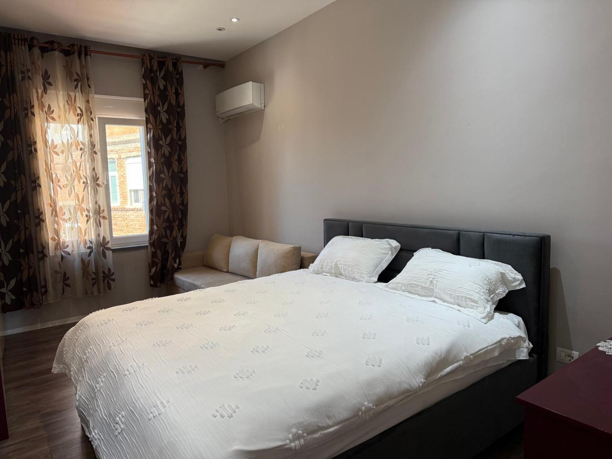 Lukas Apartament Vollga Durres Exterior photo